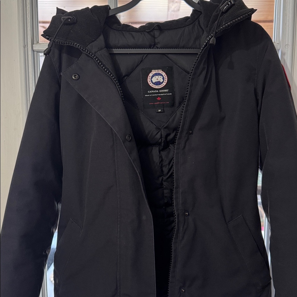 Authentic Canada Goose Black Hooded Jacket Small